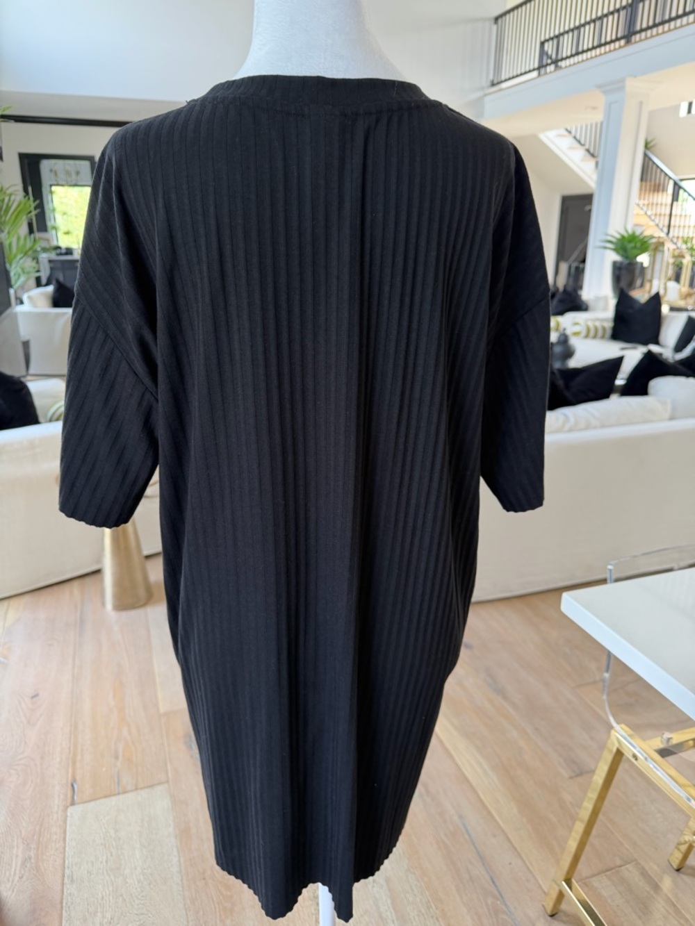 H&M Black Ribbed Short-Sleeve Tunic Top - Picture 2 of 4